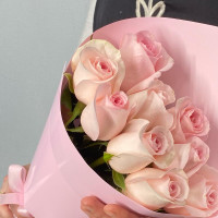 Bouquet of delicate 9 pink roses